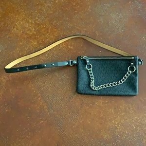 NWOT Michael Kors Black Signature Pull Chain Belt Bag, size L